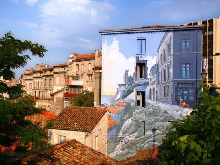Façade peinte et remparts à Angoulême
